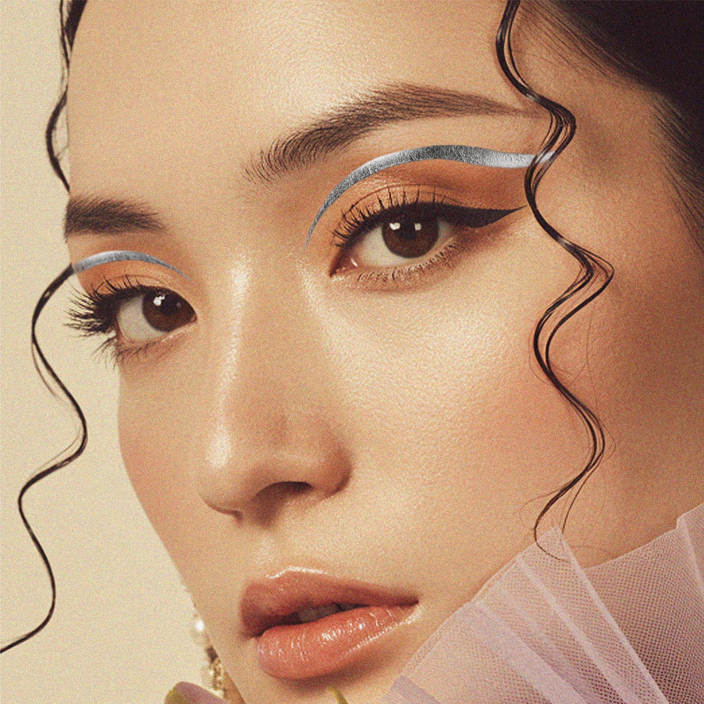 Silver Wing Eyeliner