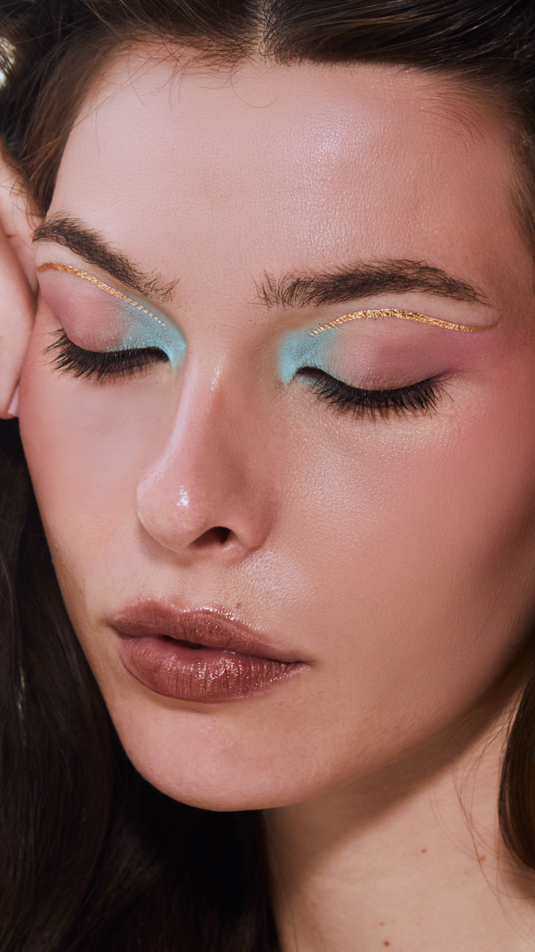 Golden Wing Eyeliner